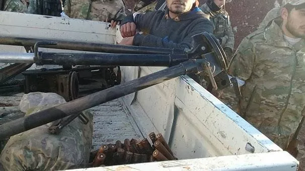 YPG'liler bırakıp kaçtı!-3