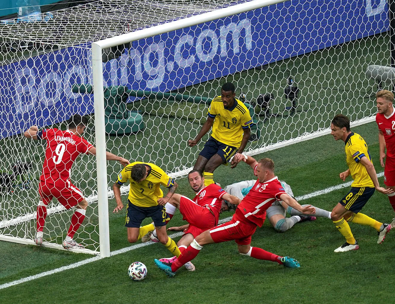 İsveç Polonya’yı eledi