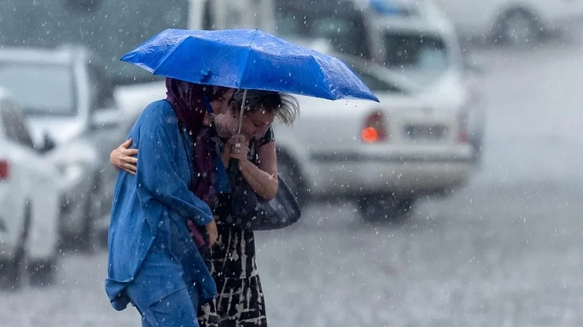 Meteoroloji'den kritik hava durumu raporu: O illere sıcak hava ve yerel sağanak uyarısı