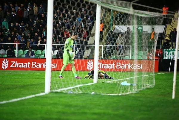 Fenerbahçe'de Hasan Ali Kaldırım isyanı-5