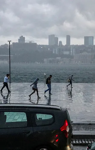 Son dakika: Yağışlı hava kaç gün sürecek? Hafta sonu İstanbul'da hava nasıl olacak?