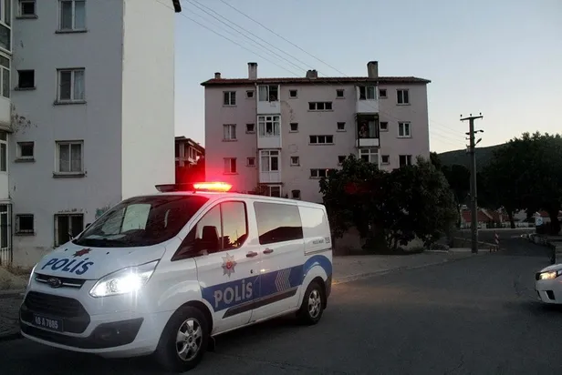 Kaçtığı evin balkonundan polislere böyle seslendi: Hadi gelin de ceza yazın! Yer: Muğla-2