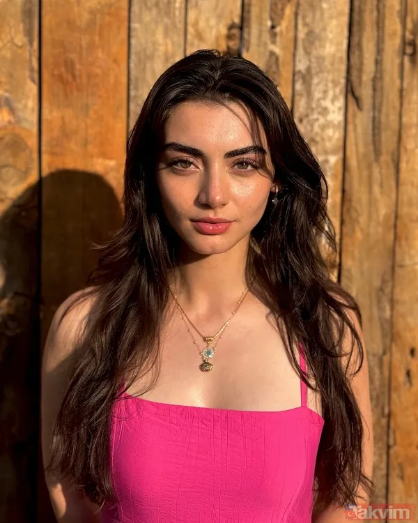 Kuruluş Osman’ın Bala Hatun’u ile Fatma Hatun’una bakın! Özge Törer ile Leya Kırşan’ın doğum günü pozuna beğeni yağdı! - 3