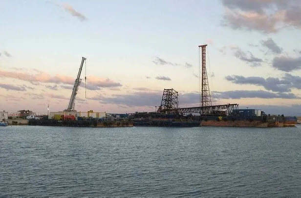 marmarada-karaya-oturan-romorkore-yardima-giden-bot-alabora-oldu-1635177299145.jpeg Marmara'da karaya oturan römorköre yardıma giden bot alabora oldu!-4