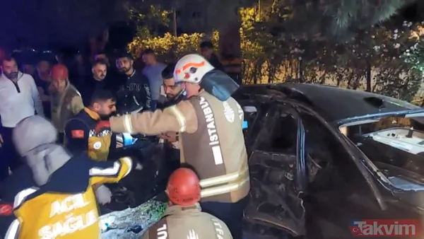 Kadıköy'de 'ağır' kaza: Elektrik direğine çarptı - 3