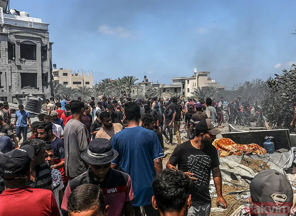 Soykırımcı İsrail alçak saldırısı sonrası El Mevasi'deki yıkım böyle görüntülendi! İşte kare kare vahşet - 25