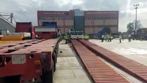 Atatürk Havalimanı'ndan taşınmanın ilk anları böyle görüntülendi-4