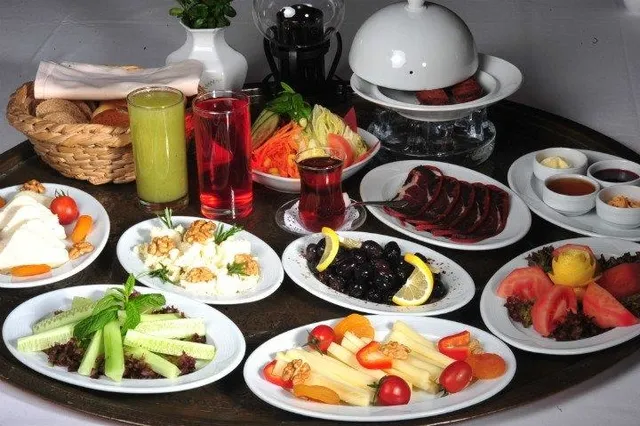 Sahurda tok tutan susatmayan besinler nelerdir?