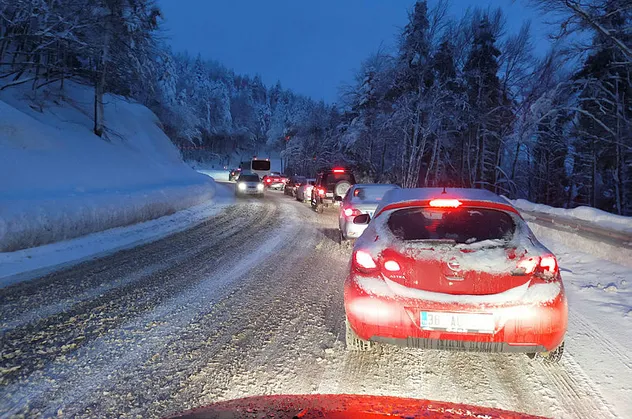Tatilcilerin dönüş yolu çilesi başladı!