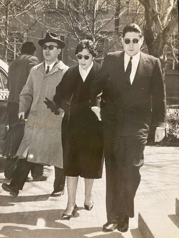 Merhum Başbakan Adnan Menderes'in yeni fotoğrafları ortaya çıktı! İşte 16 yaşındaki liseli Menderes-4