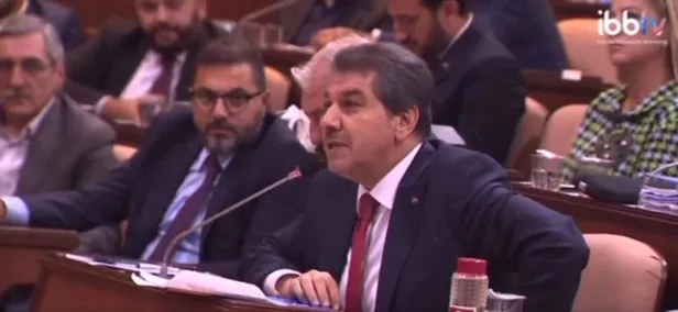 sultan-vahdettini-hedef-alanlara-ak-partiden-cevap-ingiliz-sevdalisini-uzakta-aramayin-balikcida-buyukelciyle-1663012851531.jpeg Sultan Vahdettin'i hedef alanlara AK Parti'den cevap: İngiliz sevdalısını uzakta aramayın balıkçıda Büyükelçiyle kadeh tokuşturana bakın-3