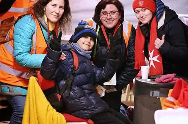 Dünya Ukrayna'dan Slovakya'ya tek başına geçen 11 yaşındaki çocuğu konuşuyor!