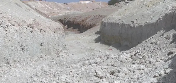 232-kilometre-guvenlik-hendegi-4-metrelik-hendeklerle-teror-saldirilarina-onlem-1649068924176.jpeg 232 kilometre güvenlik hendeği! 4 metrelik hendeklerle terör saldırılarına önlem-4