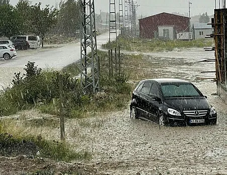 Ağrı ve Iğdır’da sağanak etkili oldu
