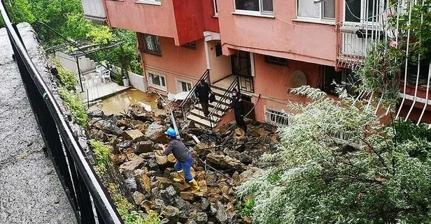 Beykoz’da korku dolu anlar: İstinat duvarı çöktü 3 apartman tahliye edildi