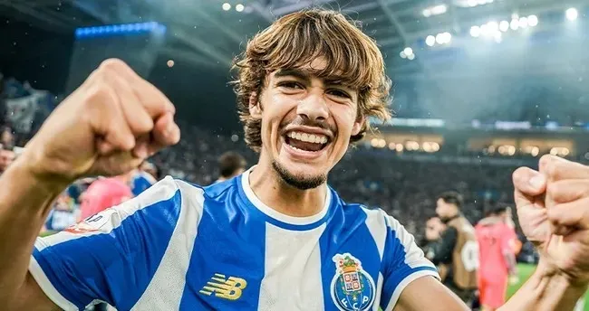 galatasaraya-rodrigo-mora-transferinde-sok-roma-anlasti-1786547146683.jpeg Galatasaray'a Rodrigo Mora transferinde şok! Roma anlaştı-3