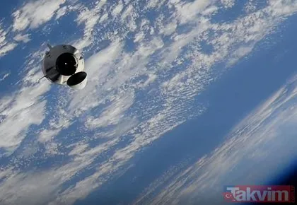 SpaceX’in 4 astronot taşıyan Crew Dragon kapsülü Dünya’ya döndü! Dünyanın konuştuğu o görüntüler