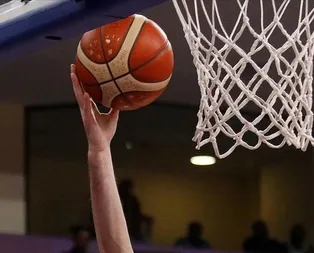 A.Efes farka gitti: 96-63