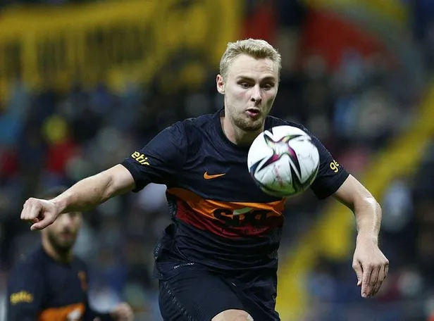 galatasarayda-530-milyonluk-buyuk-husran-fatih-terim-hedefte-alexandru-cicaldau-olimpiu-morutan-halil-dervisoglu-1632414779611.jpeg Galatasaray'da 530 milyonluk büyük hüsran! Fatih Terim hedefte: Alexandru Cicaldau, Olimpiu Morutan, Halil Dervişoğlu...-8