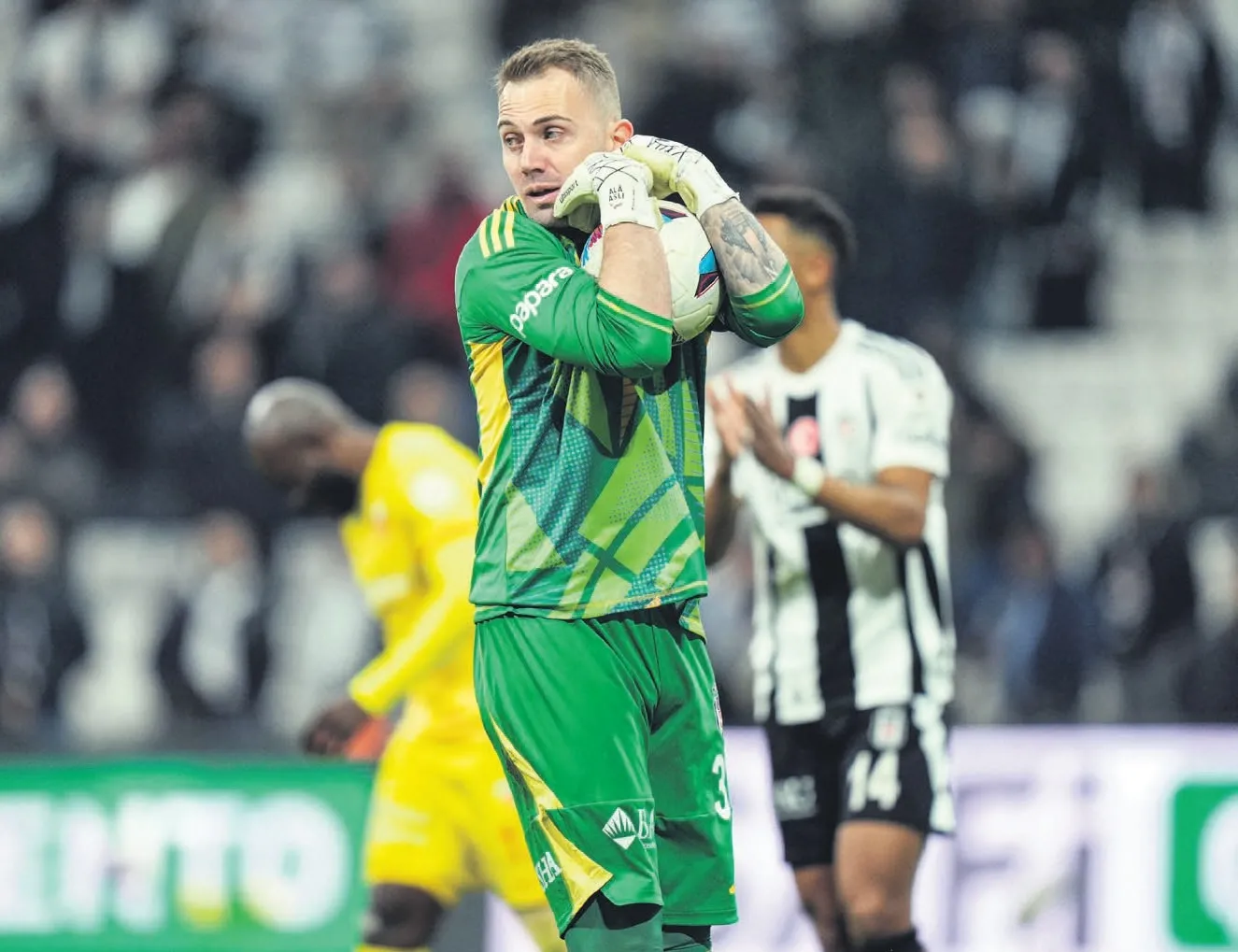 Mert Günok Fener’e soğuk!