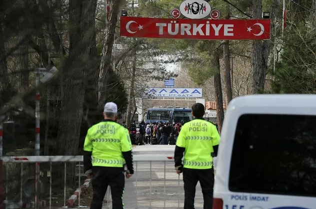 Son dakika: Avrupa'ya açılan sınır kapılarında tedbirler artırıldı