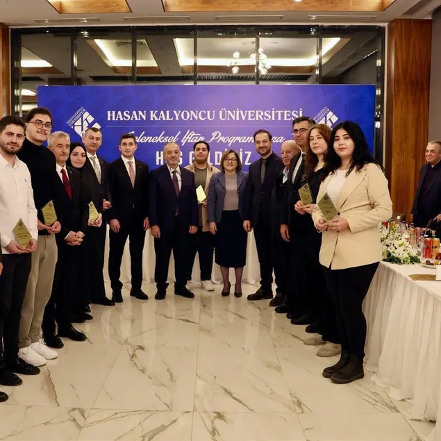 HKÜ ailesi iftarda buluştu