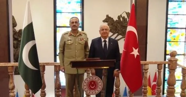 Milli Savunma Bakanı Yaşar Güler Pakistan’ın Kara Kuvvetleri Komutanı Syed Asım Munir’i kabul etti