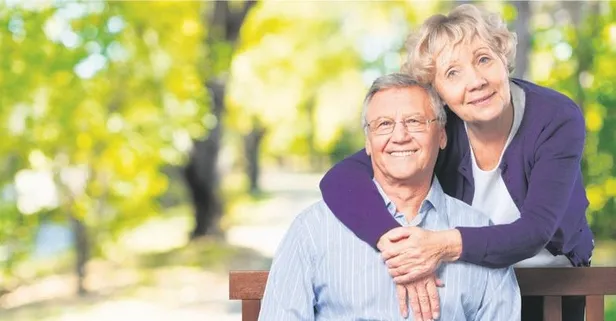 Emekliye zam yasası: Memur maaşının 22 bin lira yapılmasına yönelik düzenleme için harekete geçildi!