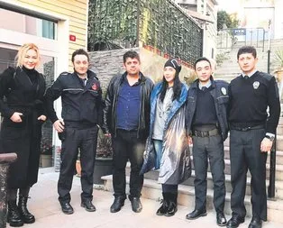 Polisimin yanındayım
