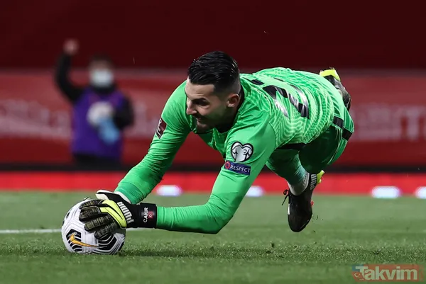 Roma Rui Patricio'yu kadrosuna kattı! Gözler şimdi Uğurcan Çakır'da - 9