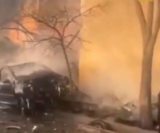 İran'ın Tebriz şehrinde savaş uçağı düştü-1