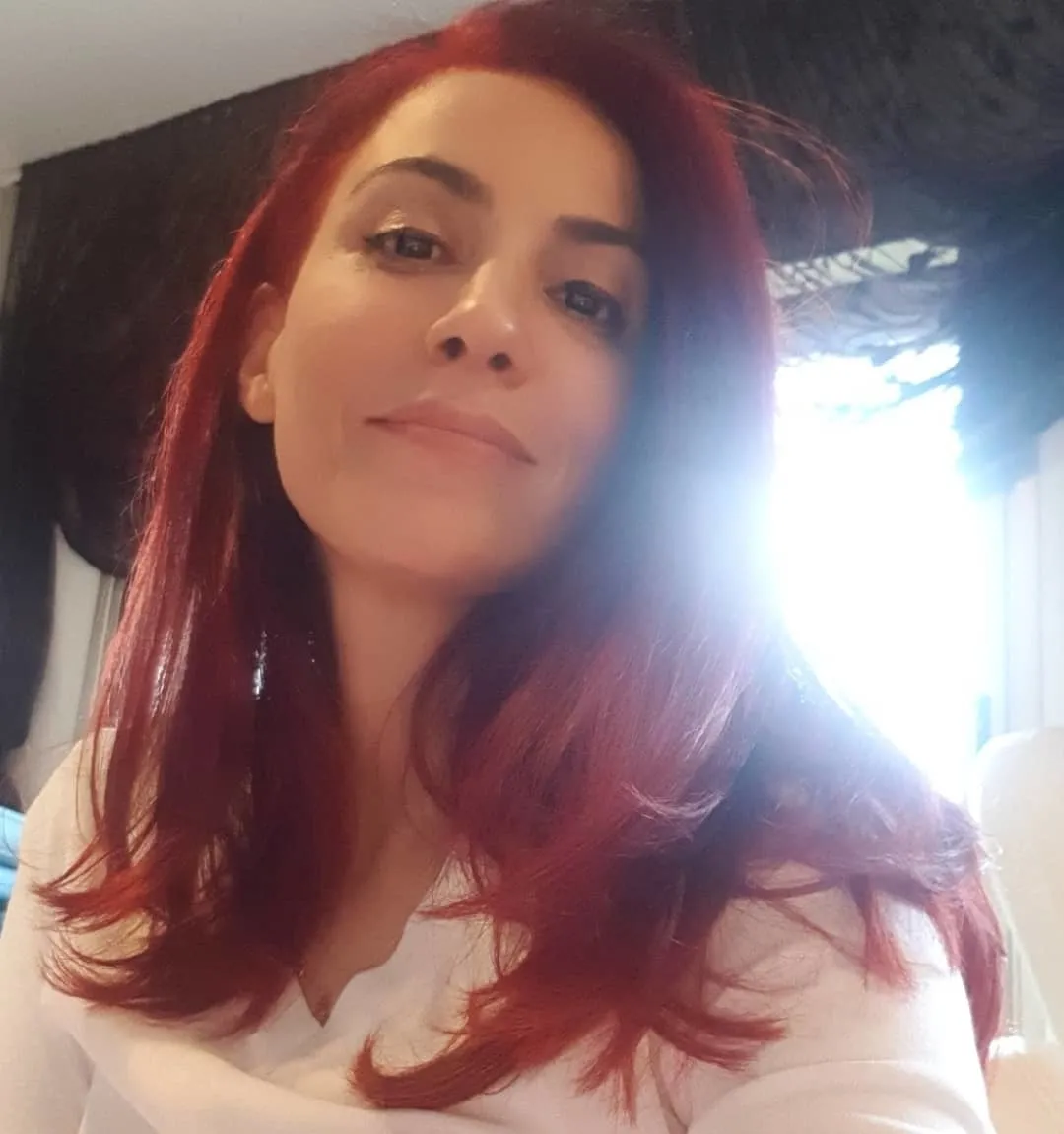 erhan-celikin-esi-op-dr-ozlem-gultekin-vefat-etti-1786694620620.jpg Erhan Çelik'in eşi Op. Dr. Özlem Gültekin vefat etti: Ölüm nedeni belli oldu!-2