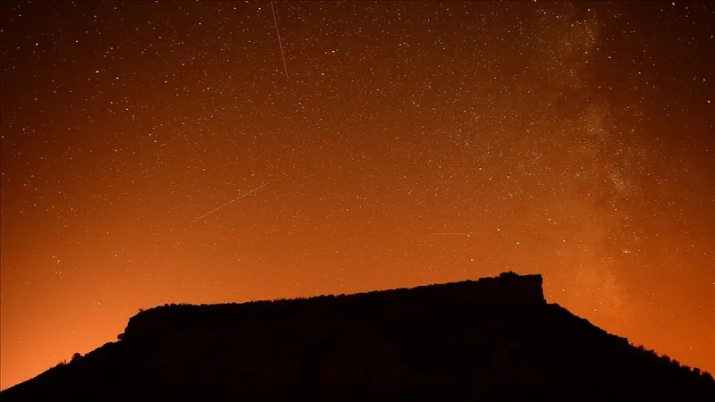 meteor-yagmuru-bu-aksam-basliyor-perseid-meteor-yagm-ur-saat-kacta-nereden-gorulecek-turkiyeden-izlenebilecek-1723386918191.jpg