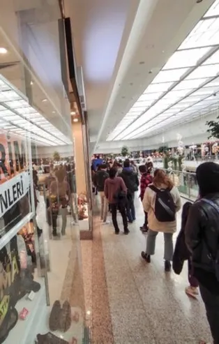 Muhteşem Cuma vatandaşlara koronavirüsü unutturdu! En çok bakın hangi ürün satıldı!