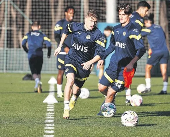 kulliyede-tarihi-bulusma-baskan-erdoganin-katilimiyla-sut-ve-gol-turk-futbol-tarihi-sergisi-aciliyor-spor-habe-1667349733353.jpeg Külliye’de tarihi buluşma! Başkan Erdoğan’ın katılımıyla, “Şut ve Gol: Türk Futbol Tarihi Sergisi” açılıyor | Spor haberleri-2