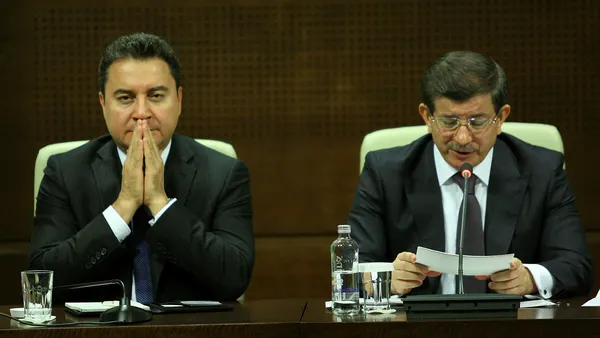 batiyi-uzmemeye-calisan-ali-babacan-ile-ahmet-davutoglu-tasfiye-edilince-muhalefete-eklemlendi-1625001758620.jpg