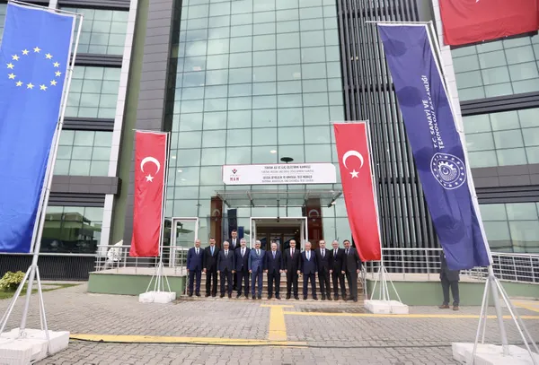 Sağlıkta devrim yaratacak: TÜBİTAK Aşı ve İlaç Geliştirme Kampüsü açıldı-9