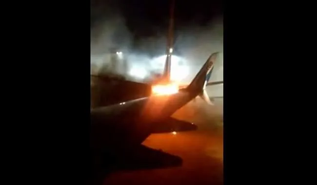 Havalimanında uçaklar çarpıştı