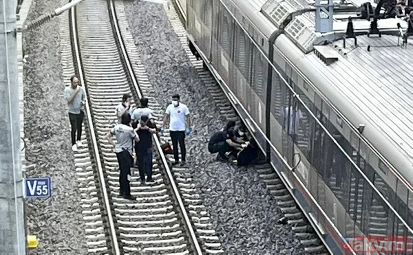 Marmaray'da korkunç ölüm! Marmaray’da raylara atlayan kişi hayatını kaybetti! Kız arkadaşıyla tartıştı... - 11