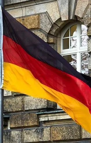 Almanya'dan terör örgütüne resmi destek! Gerçek FETÖ'cü olmak şart: İhanet belgesi isteniyor