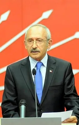 CHP'de 3 bin 631 kişi üyelikten çıkarıldı