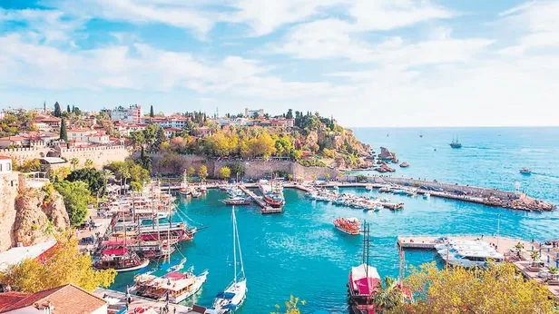 turizmin-gozde-kenti-antalya-4-mevsim-tatil-imkani-sunuyor-1666223538008.jpeg