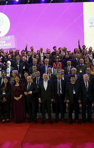 Ali Babacan parti kurmadan önce HDP'ye göz kırptı!