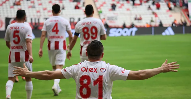 Derbide kazanan Akrepler! Antalyaspor - Alanyaspor: 2-1 | MAÇ SONUCU