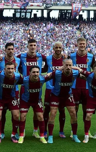 3 hafta kala şampiyon olan Trabzonspor sezonu iki rekorla taçlandırmak istiyor