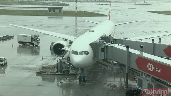 Aylar sonra Türkiye'ye dönen Hakan Atilla'nın karşılanmasında duygu dolu anlar yaşandı - 39