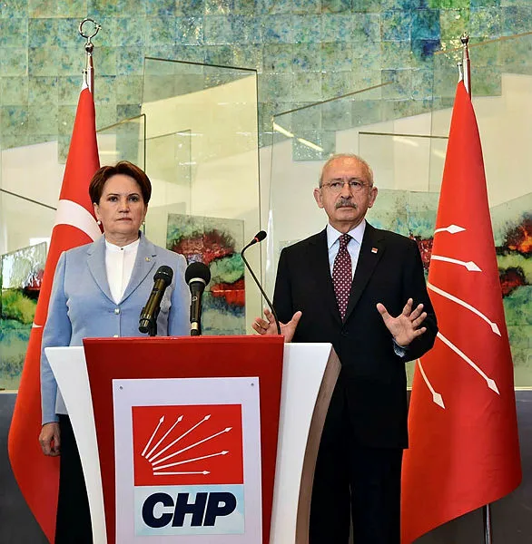 İYİ Parti ve CHP arasında çanta krizi! Bu çantanın içinde ne vardı?