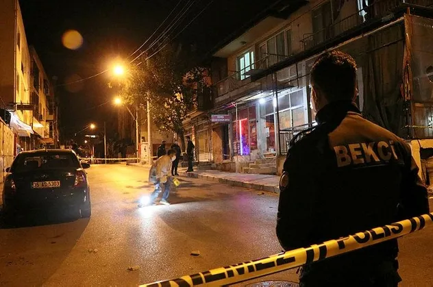 İzmir'de silahlı kavga: 1 ölü, 1 yaralı