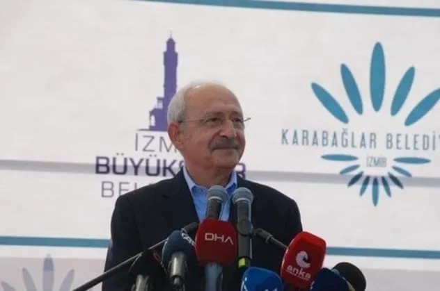 İzmir Karabağlar'da Kılıçdaroğlu vatandaşın kentsel dönüşüm tepkisiyle karşılaşmıştı: Madem beceremiyorsunuz bırakın TOKİ yapsın!