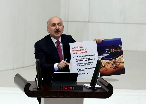 1639337733153.jpg Milli elektrikli tren 2022 yılında raylarda! Bakan Karaismailoğlu'ndan önemli açıklamalar: Türkiye'den Çin-Rusya hamlesi-5